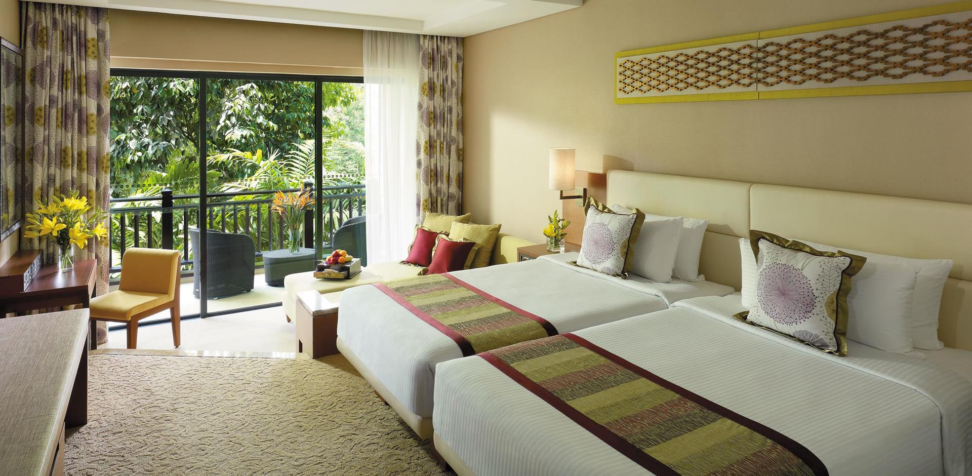 Bedroom, Shangri-La's Rasa Ria Resort, Malaysia