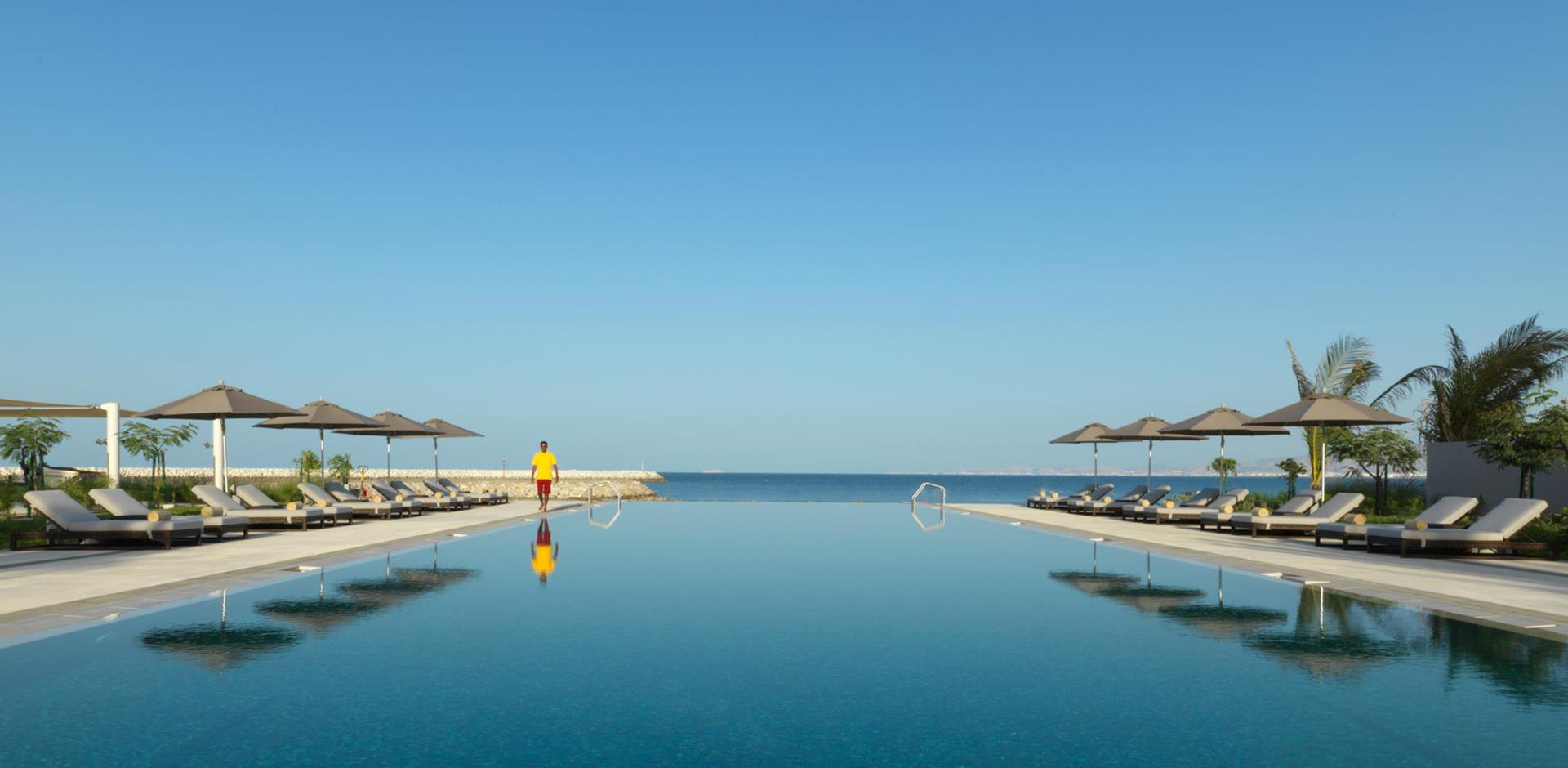 Infinity Pool, Kempinski Muscat, Oman, A&K