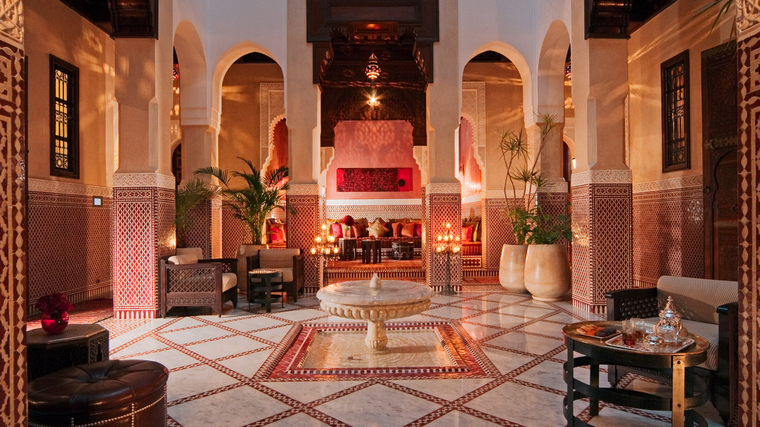 Marrakech royal spa. Марокко Капитолий марокканский стиль. Марокканский Риад план проект. Восточные дворцы Марокко. Арабский стиль Марракеш.