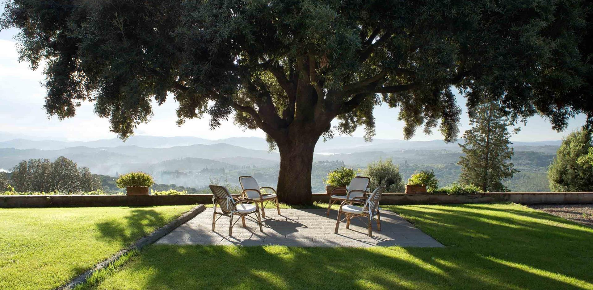 Seating, Palazzo Bellavista, Tuscany