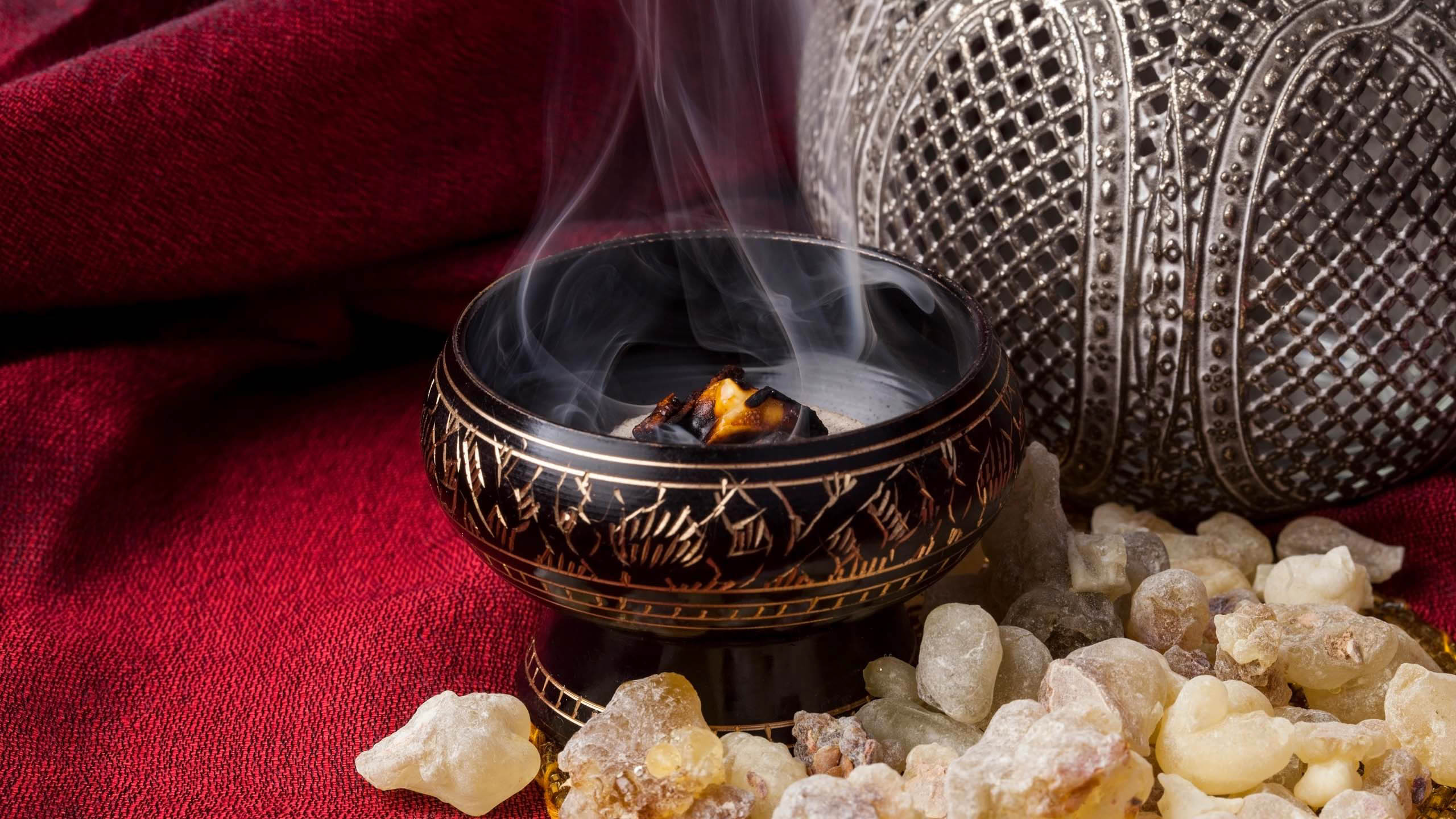 Burning Frankincense Resin In Your Living Room