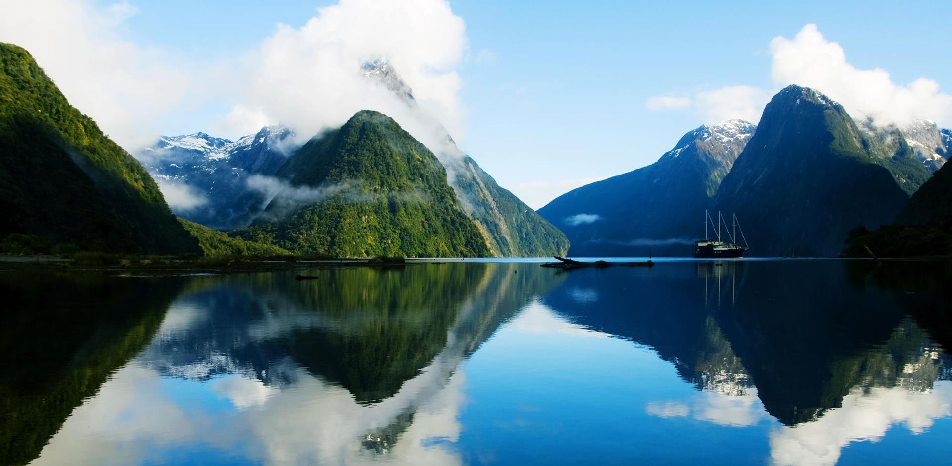 Milford Sound, Fiordland, New Zealand