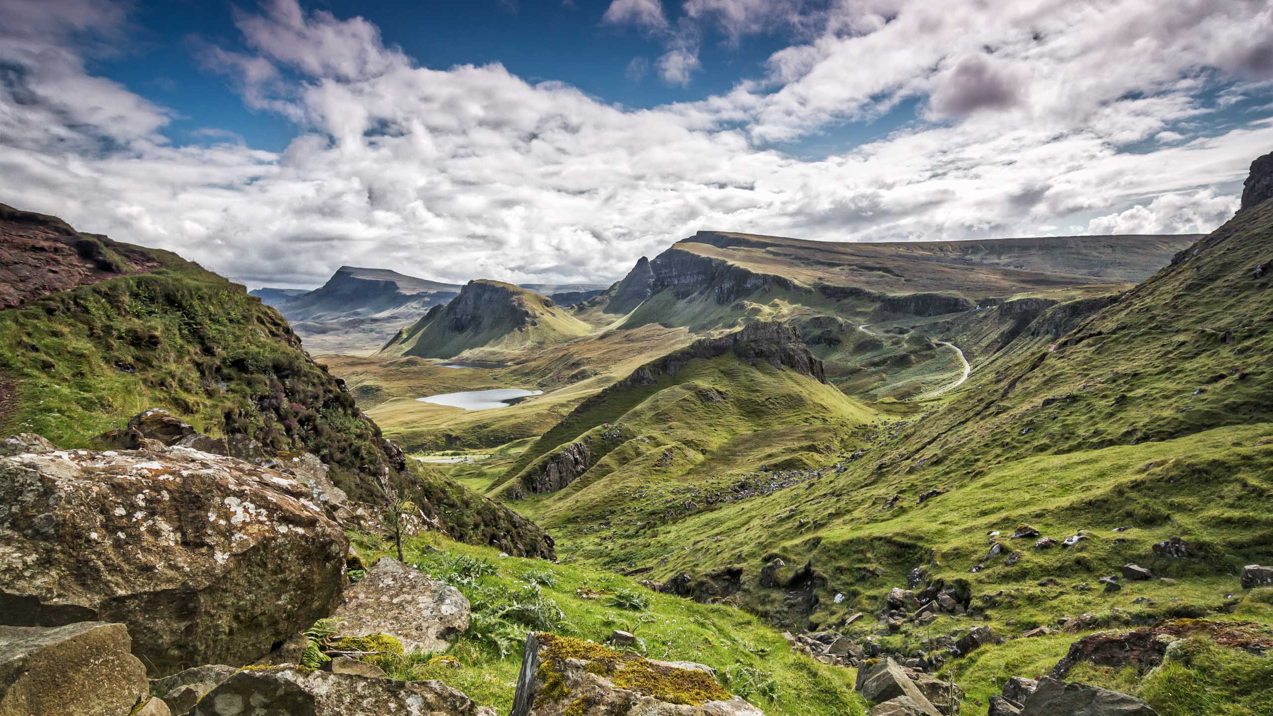 scottish highlands        
        <figure class=